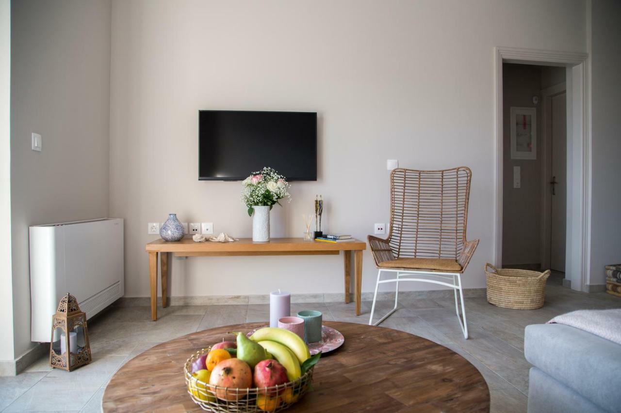 Kalavria Luxury Suites - Magnificent Sea View Of Poros Poros Town Екстер'єр фото