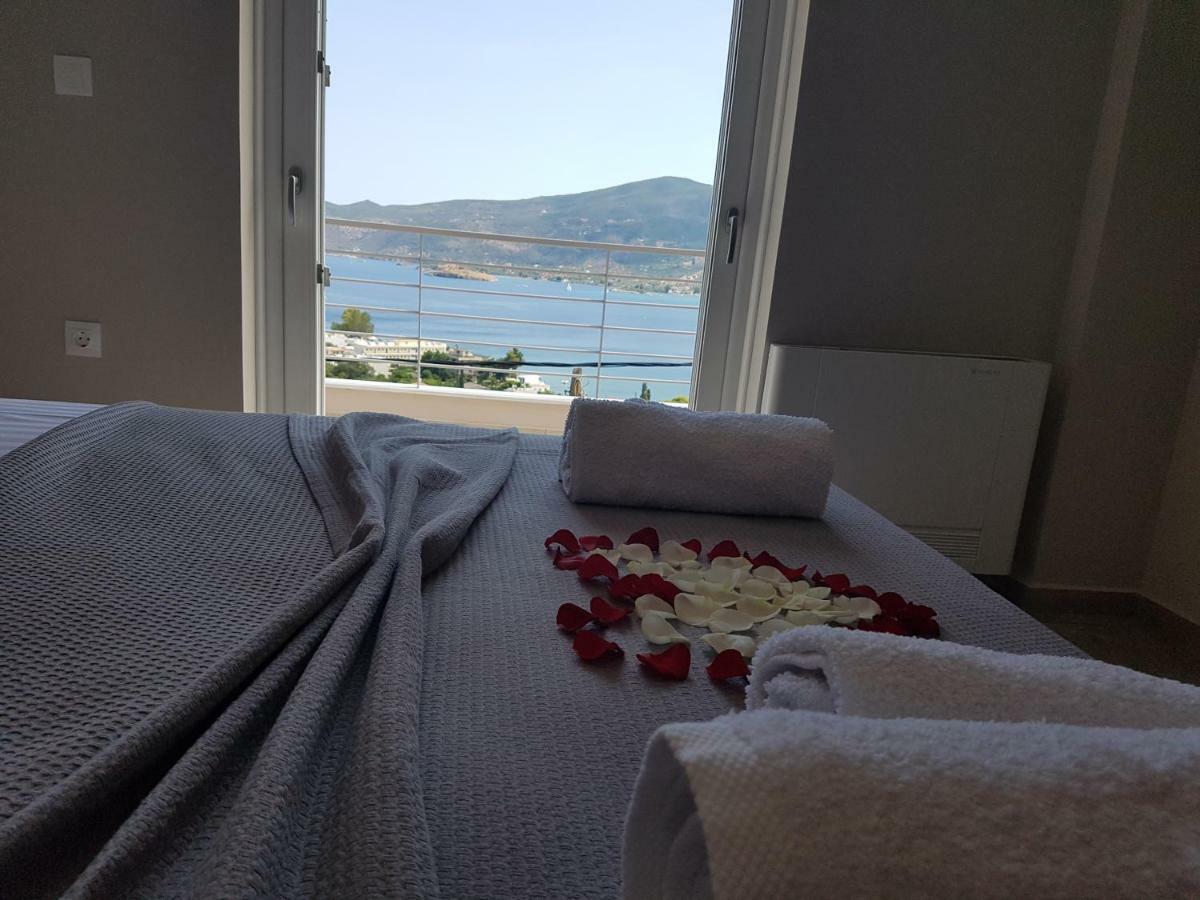 Kalavria Luxury Suites - Magnificent Sea View Of Poros Poros Town Екстер'єр фото